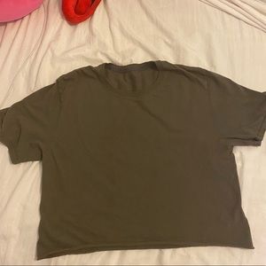 cropped brown t shirt
